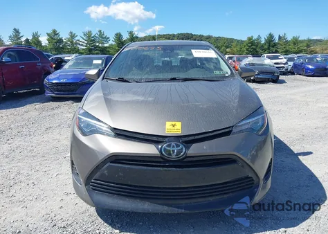 2018 Toyota Corolla Le z USA, uszkodzony, nr VIN 2T1BURHE2JC988844